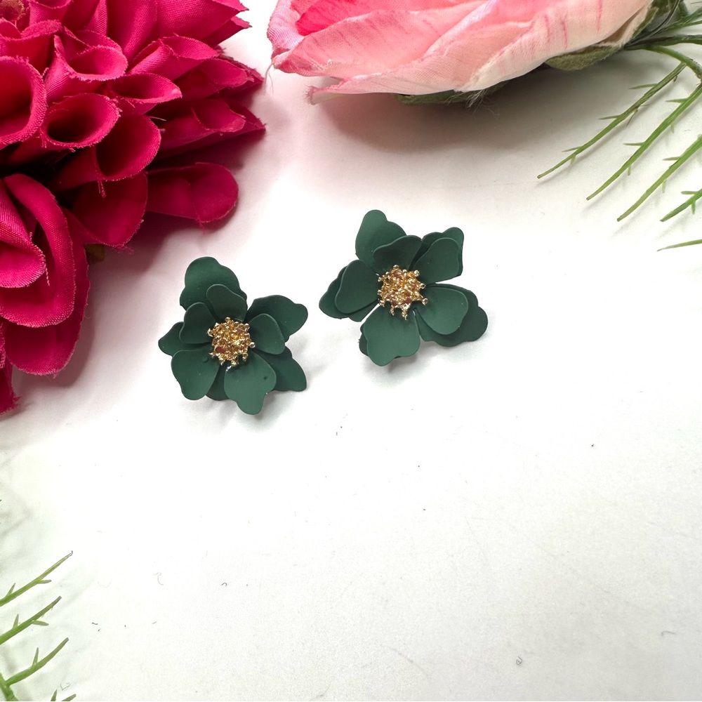 NEW⚜️Green Cherry Blossom Flower Earrings